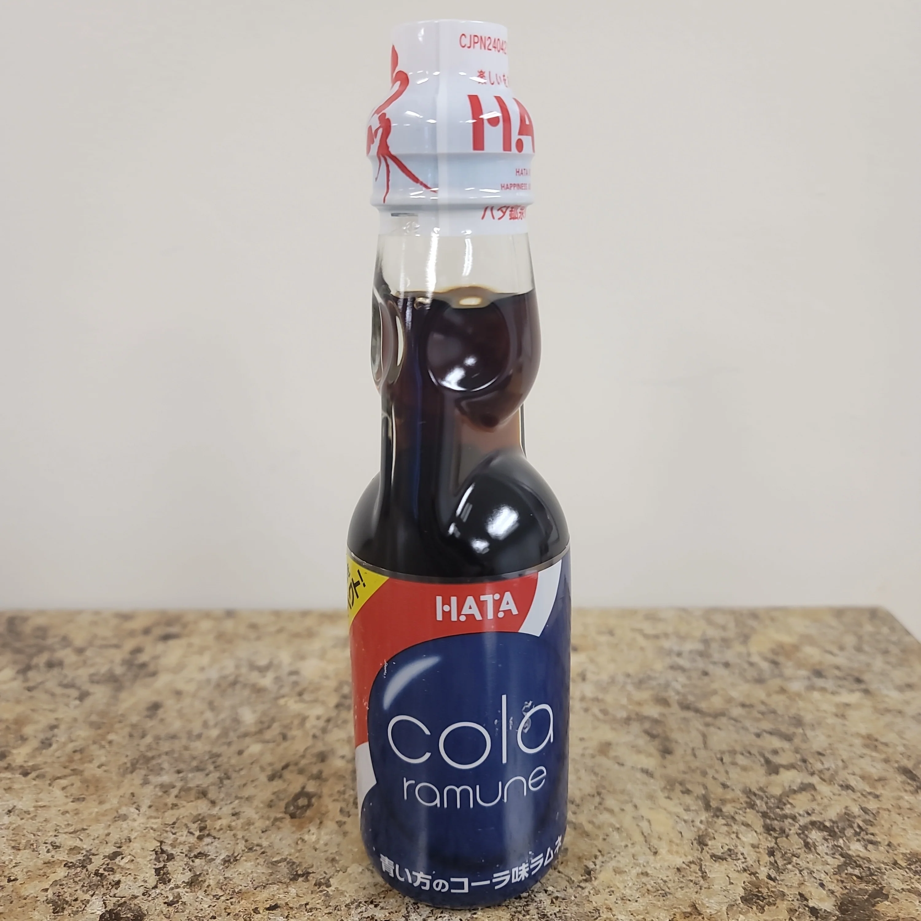 # Hata Ramune Soda Cola Flavor 200 ml