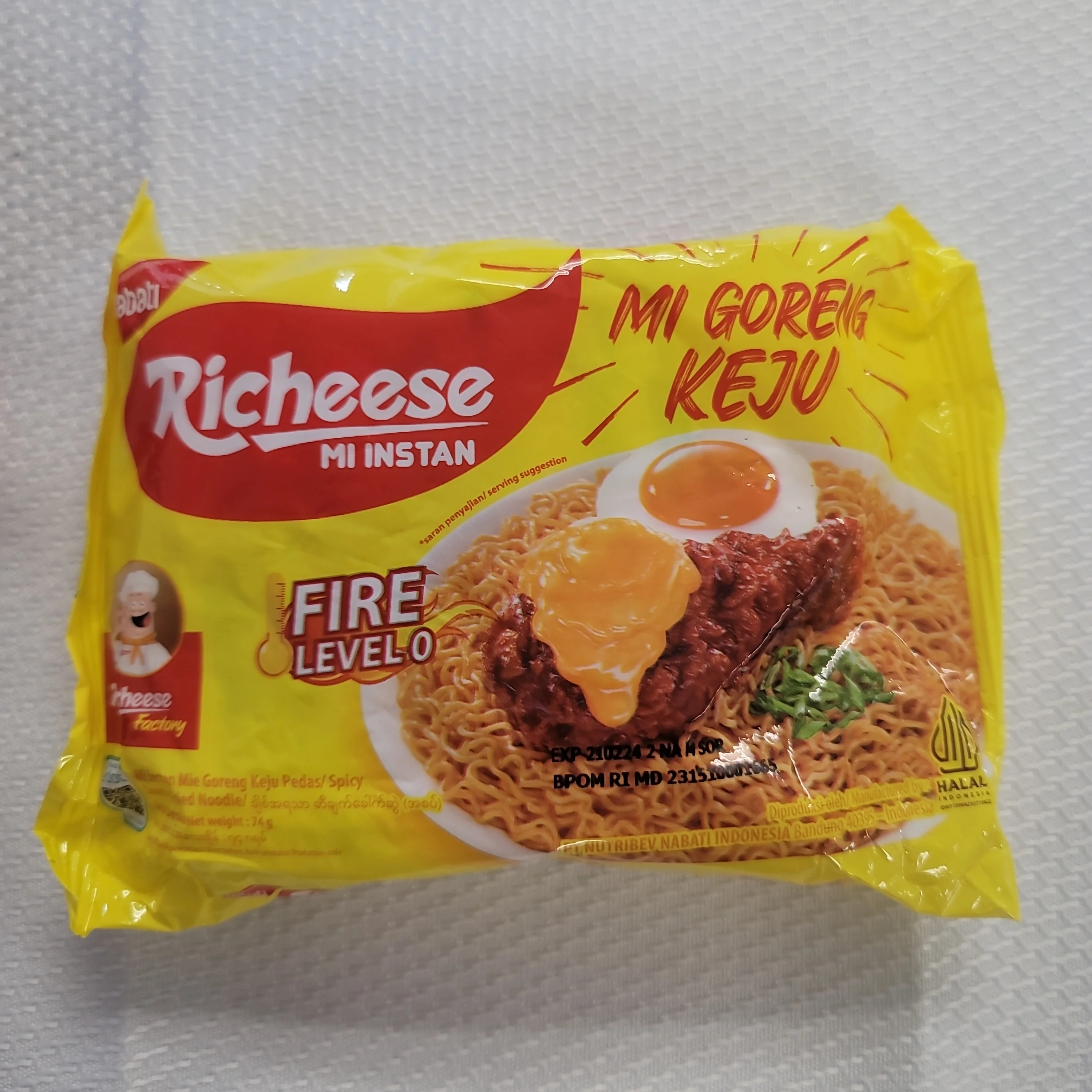 Richeese Mi goreng Keju Fire Level 0 (74g)